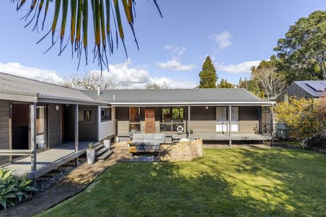 Photo of property in 7c Waterloo Place, Westown, New Plymouth, 4310