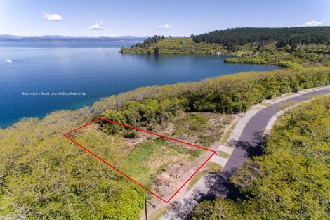 Photo of property in 69 Parawera Drive, Acacia Bay, Taupo, 3330