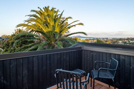 Photo of property in 12a Kowhai Road, Campbells Bay, Auckland, 0630