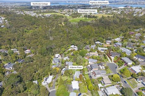 Photo of property in 9 Berne Place, Birkenhead, Auckland, 0626