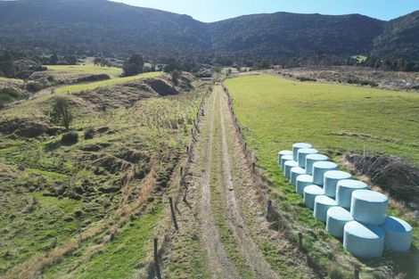 Photo of property in 1612 Tahakopa Valley Road, Tahakopa, Owaka, 9586