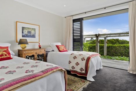 Photo of property in 167 Cape Rodney Road, Leigh, 0985