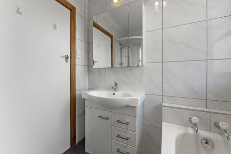 Photo of property in 36 Pitama Road, Awapuni, Palmerston North, 4412