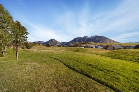Photo of property in 12 Fife Court, Jacks Point, Queenstown, 9371