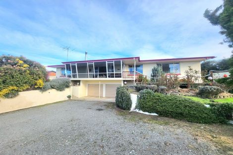 Photo of property in 27 Newcastle Street, Hampden, 9410