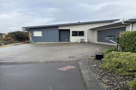 Photo of property in 12a Riverstone Drive, Riverstone Terraces, Upper Hutt, 5018