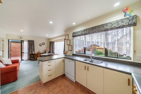 Photo of property in 2/25 Mills Street, Boulcott, Lower Hutt, 5010