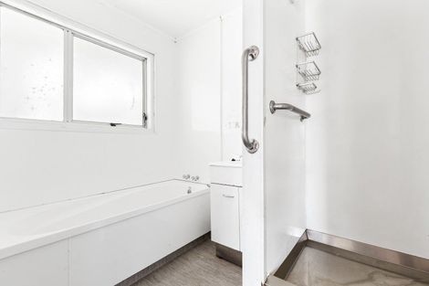 Photo of property in 15 Kopi Place, Massey, Auckland, 0614