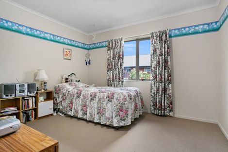 Photo of property in 37 Oaklands Drive, Cambridge, 3434