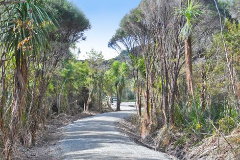 Photo of property in 495 Rahuikiri Road, Tomarata, Wellsford, 0972