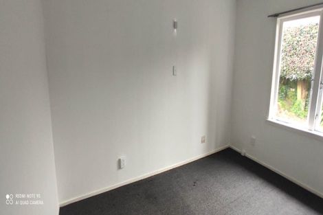 Photo of property in 1/39 Lancaster Road, Beach Haven, Auckland, 0626