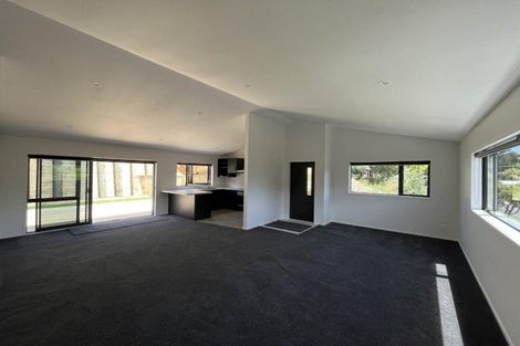 Photo of property in 10 Whakawhiti Street, Marfell, New Plymouth, 4310