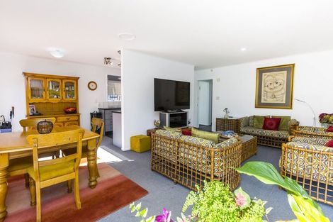 Photo of property in 81 Gemstone Drive, Birchville, Upper Hutt, 5018