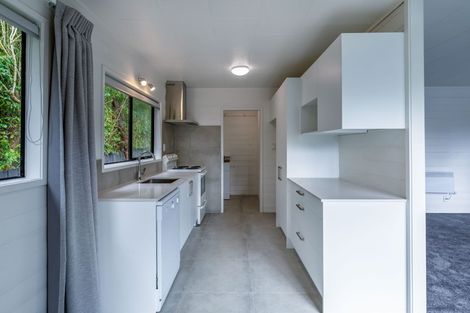 Photo of property in 184 Hutchinson Avenue, New Lynn, Auckland, 0600