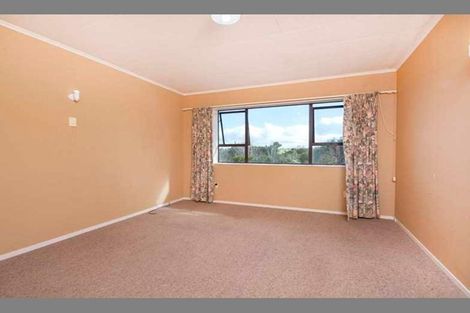 Photo of property in 28 Oliver Twist Avenue, Mellons Bay, Auckland, 2014