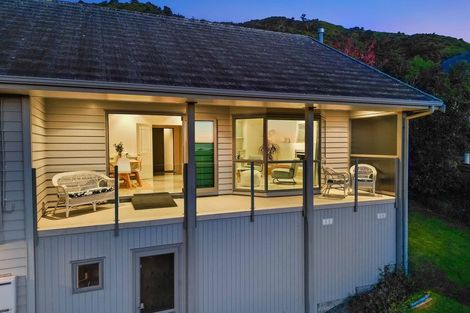 Photo of property in 7 Matata Place, Waikanae, 5036