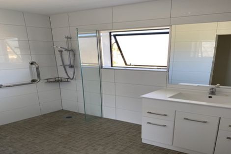 Photo of property in 1/28 Hall Street, Pukekohe, 2120