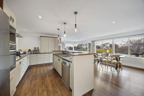 Photo of property in 1 Orlando Close, Frankleigh Park, New Plymouth, 4310