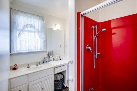 Photo of property in 18 Peterhead Avenue, Flaxmere, Hastings, 4120