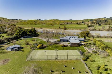 Photo of property in 35 Waimarama Road, Havelock North, 4294
