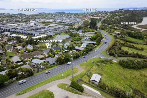 Photo of property in 7 John Dee Crescent, Red Beach, 0932