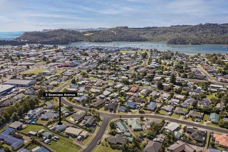 Photo of property in 3 Seascape Avenue, Whitianga, 3510