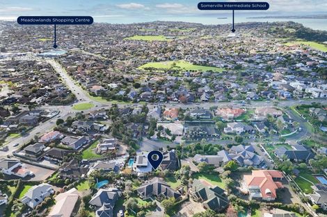 Photo of property in 12 San Jose Rise, Shamrock Park, Auckland, 2016