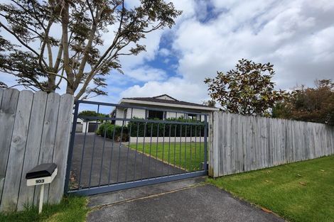 Photo of property in 103 Aviemore Drive, Highland Park, Auckland, 2010
