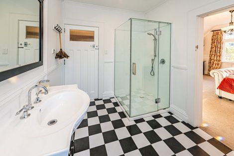 Photo of property in 12 Brassey Road, Saint Johns Hill, Whanganui, 4500