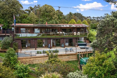 Photo of property in 1 Jackson Crescent, Mahurangi East, Warkworth, 0982