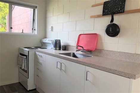 Photo of property in 1 Kenton Lane, Mangere, Auckland, 2022