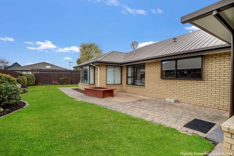 Photo of property in 10 Innisfree Place, Northwood, Christchurch, 8051