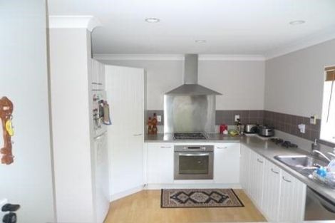 Photo of property in 41 Erlestoke Crescent, Churton Park, Wellington, 6037