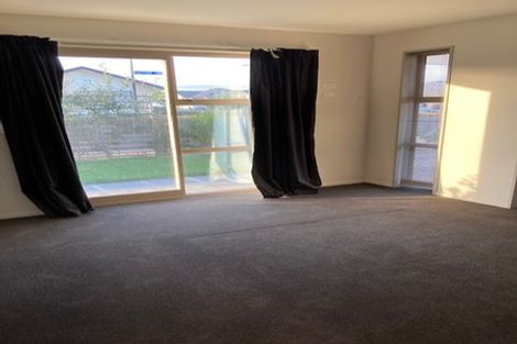 Photo of property in 1 Hartford Crescent, Rolleston, 7615