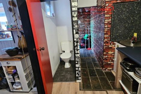 Photo of property in 209 Te Moana Road, Waikanae, 5036