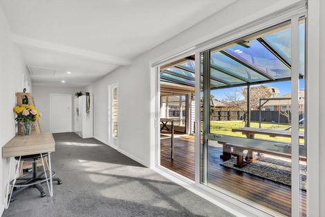 Photo of property in 7 Oakhampton Street, Hornby, Christchurch, 8042