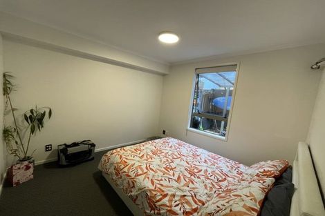 Photo of property in 29 Verdale Circle, Glen Eden, Auckland, 0602