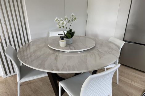 Photo of property in 70b Neil Avenue, Te Atatu Peninsula, Auckland, 0610