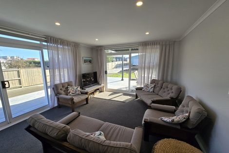 Photo of property in 13 Chaffey Street, Foxton Beach, Foxton, 4815