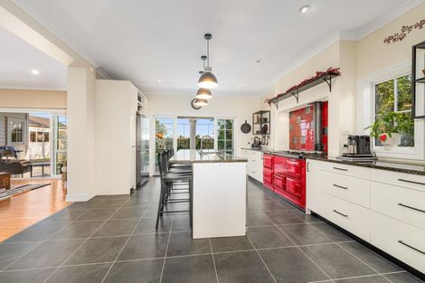 Photo of property in 39 Dittmer Drive, Awapuni, Palmerston North, 4412