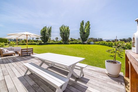 Photo of property in 194 Wood Street, Woodside, Greytown, 5794