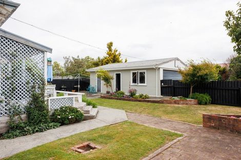 Photo of property in 30 Cuba Street, Marton, 4710