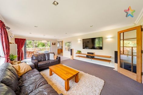 Photo of property in 188 Miromiro Road, Normandale, Lower Hutt, 5010