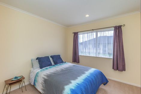 Photo of property in 66 Weraroa Road, Levin, 5510