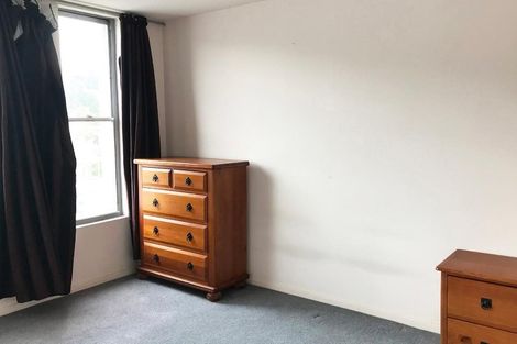 Photo of property in Grandstand Apartments, 12/80u Kent Terrace, Mount Victoria, Wellington, 6011