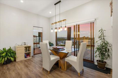 Photo of property in 11 Kissling Terrace, Pyes Pa, Tauranga, 3112