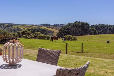 Photo of property in 135b Hutchinson Road, Helensville, 0875