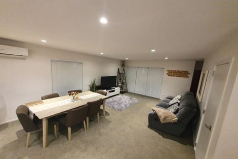 Photo of property in 61u8 Black Rock Road, Newlands, Wellington, 6037