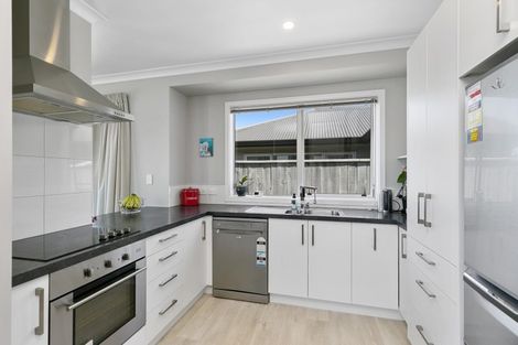 Photo of property in 13 Monowai Road, Johnsonville, Wellington, 6037