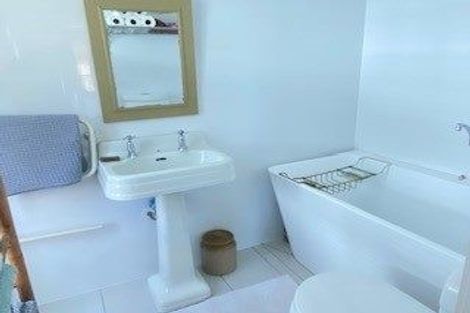 Photo of property in 62 Kuratawhiti Street, Greytown, 5712